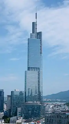 南京紫峰大厦450米，89層