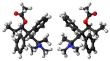 阿片类止痛药Alphaacetylmethadol分子的球棒模型。此图显示了R，R /右旋异构体（左）和S，S /左旋异构体（右）