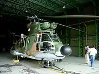 停放在Lajes空軍基地的葡萄牙空軍SA330「美洲獅」直升機