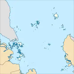 納土納群島在廖内群岛省的位置