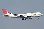 日航波音747-400