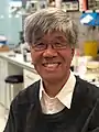 Kiyoshi Nagai（英语：），英國劍橋分子生物學實驗室結構生物學家