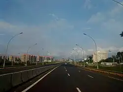 馬拉博的主要道路之一