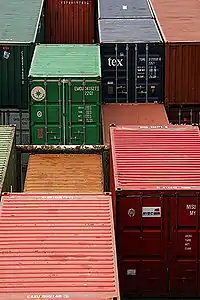 [1] Ladung eines Containerschiffs